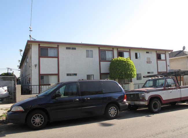 1637 W 227th St in Torrance, CA - Foto de edificio - Building Photo