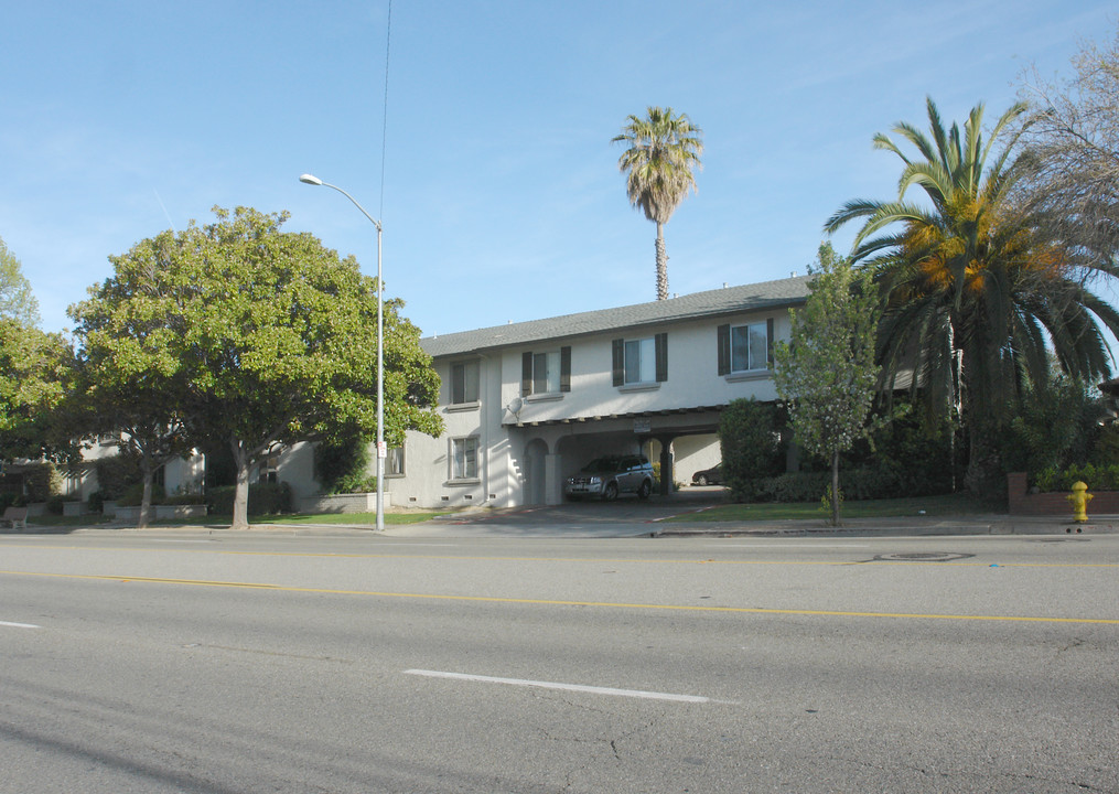 1335 W Campbell Ave in Campbell, CA - Building Photo