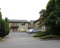 Truman's Square Apartments in Portland, OR - Foto de edificio - Building Photo