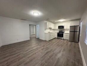 18 Ave. Villas LLC in Fort Lauderdale, FL - Building Photo - Building Photo