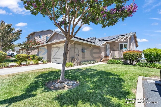 527 Bustos Pl in Bay Point, CA - Building Photo - Building Photo