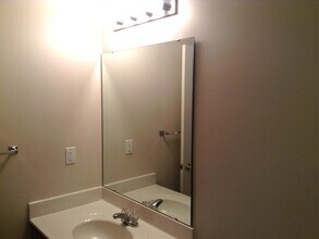 2027 River Birch Dr in Amelia, OH - Building Photo - Building Photo