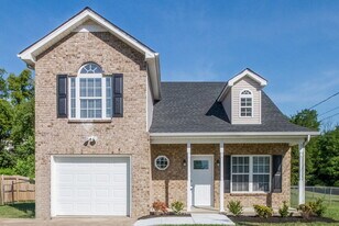 636 Zellwood Dr in La Vergne, TN - Building Photo