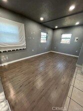 2051 W 85th St in Los Angeles, CA - Building Photo - Building Photo