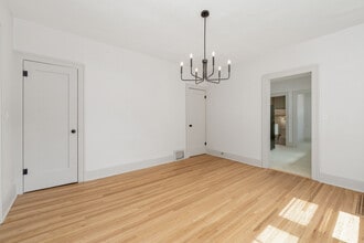 156 S Estelle St in Wichita, KS - Building Photo - Building Photo