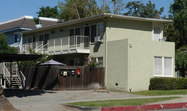 1388 E Orange Grove Blvd in Pasadena, CA - Building Photo - Building Photo