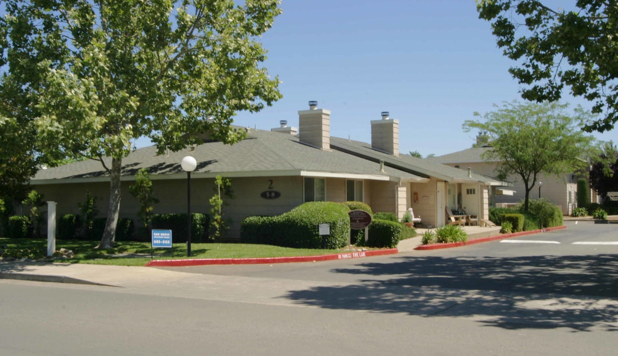 Oak Grove Apartments in Elk Grove, CA - Building Photo