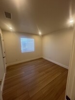 266 Witmer St, Unit 266 1-4 in Los Angeles, CA - Building Photo