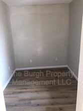 118 W 8th Ave-Unit -Apt 3A in Homestead, PA - Building Photo - Building Photo