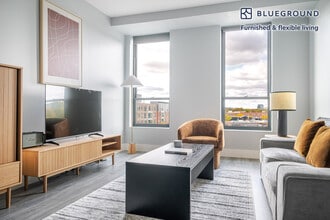 365 Western Ave in Boston, MA - Building Photo - Building Photo