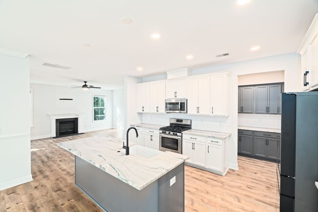 property at 109 Abbey Ter Rd