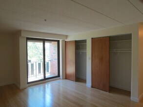 44 Concord Ave, Unit 303 in Cambridge, MA - Building Photo - Building Photo