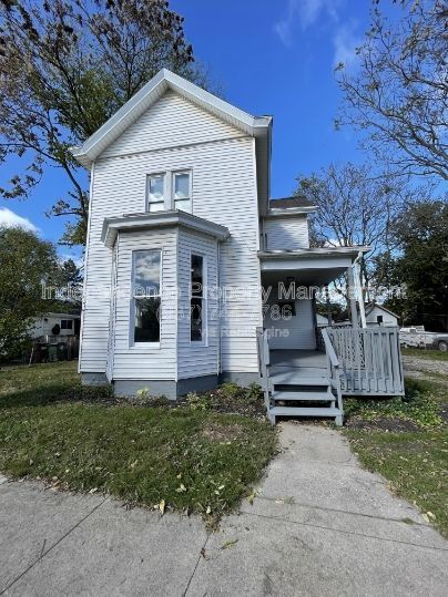 property at 817 S Main St