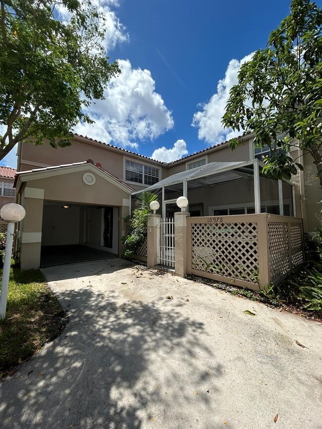 10978 Mainsail Dr