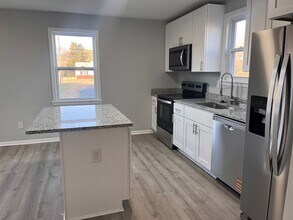 9448 Hospital Ave in Nassawadox, VA - Building Photo - Building Photo