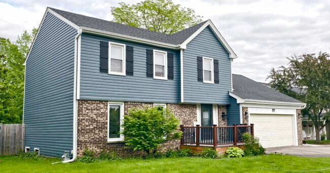 property at 2610 Pebblebrook Ln