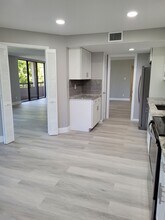 4770 Fountains Dr S, Unit 301 in Greenacres, FL - Building Photo - Building Photo