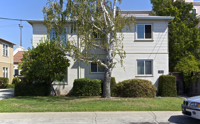 1433 Jasmine St in San Mateo, CA - Building Photo - Building Photo