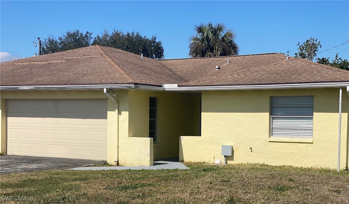 308 Highland Ave in Lehigh Acres, FL - Building Photo