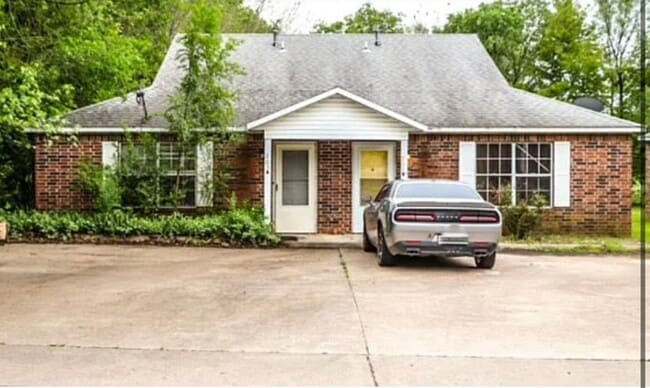 property at 205 W Parks St