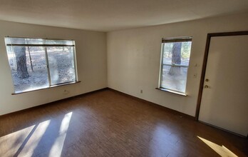 1200 S Riordan Ranch St in Flagstaff, AZ - Building Photo - Building Photo