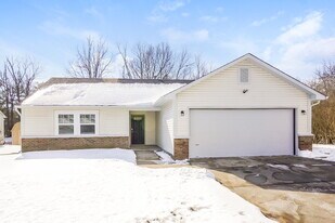 957 Country Ln in Indianapolis, IN - Building Photo