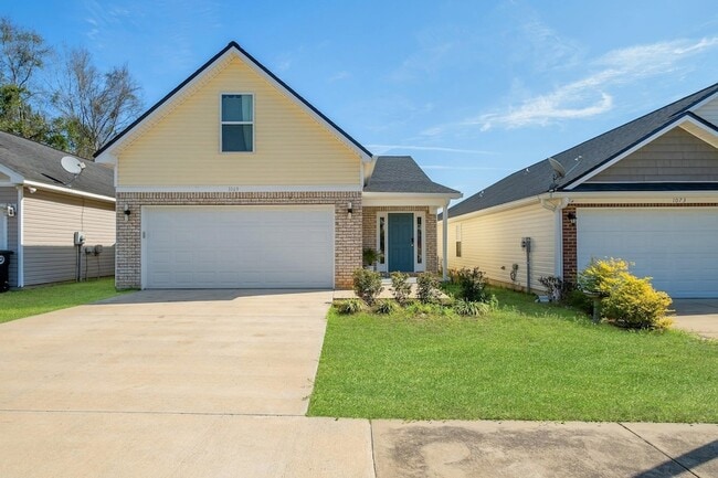 1069 Lacey Ln in Tallahassee, FL - Foto de edificio - Building Photo