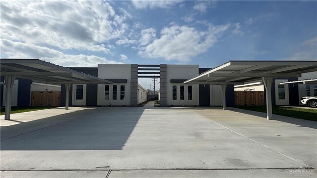 property at 4116 La Vista Ave