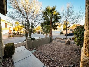 401 Madison Taylor Pl in Las Vegas, NV - Building Photo - Building Photo