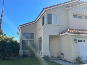 3734 Via Las Villas in Oceanside, CA - Foto de edificio - Building Photo