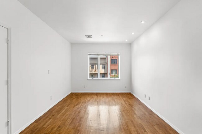 357 W 15th St in Brooklyn, NY - Building Photo - Building Photo