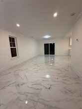 134 Cedar Ln in Medford, NY - Building Photo - Building Photo