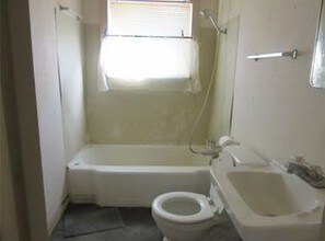 115 W Hart Ave-Unit -115 in Pasadena, TX - Building Photo - Building Photo