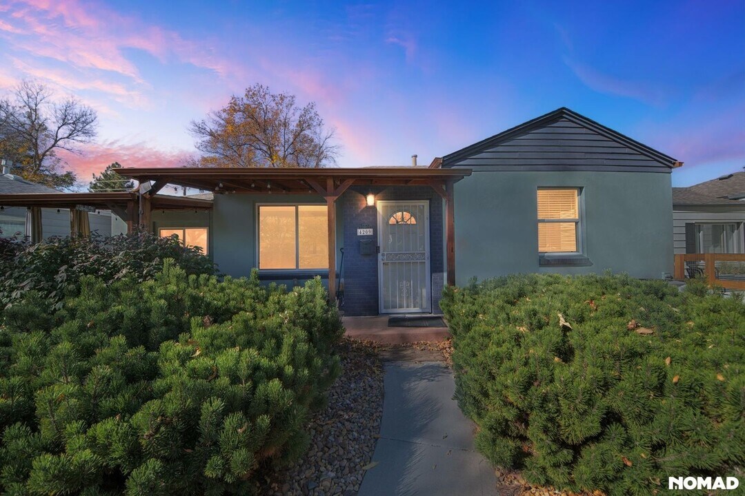 4209 S Sherman St in Englewood, CO - Building Photo