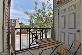 300 W Elm St, Unit 2233 in Conshohocken, PA - Building Photo - Building Photo