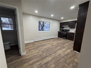 212 42nd Ave NE in Columbia Heights, MN - Building Photo - Building Photo