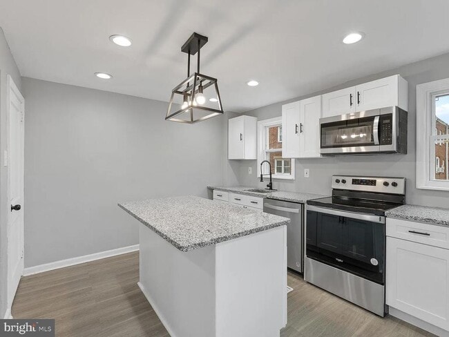 1006 Butler St in Chester, PA - Building Photo - Building Photo