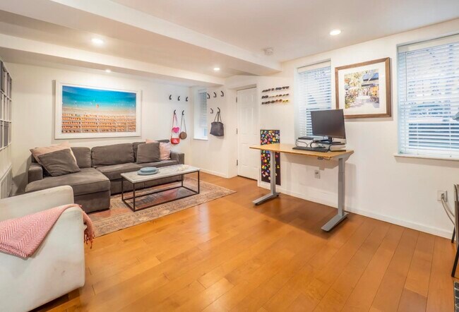 226 1st St in Jersey City, NJ - Building Photo - Building Photo