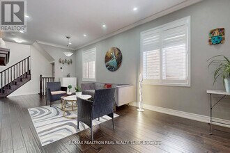 3 Gibbs Rd in Brampton, ON - Building Photo - Building Photo