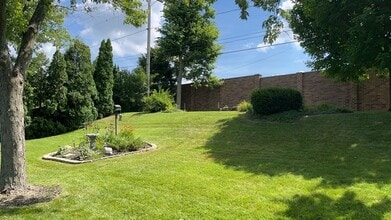 811 Kenbrook Dr in Vandalia, OH - Building Photo - Building Photo