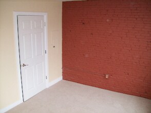 323 E Water St in Syracuse, NY - Building Photo - Building Photo
