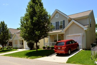Jefferson Homes in Dayton, OH - Foto de edificio - Building Photo