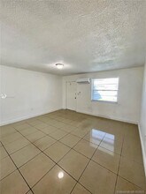 6130 Fillmore St-Unit -2 in Hollywood, FL - Building Photo - Building Photo