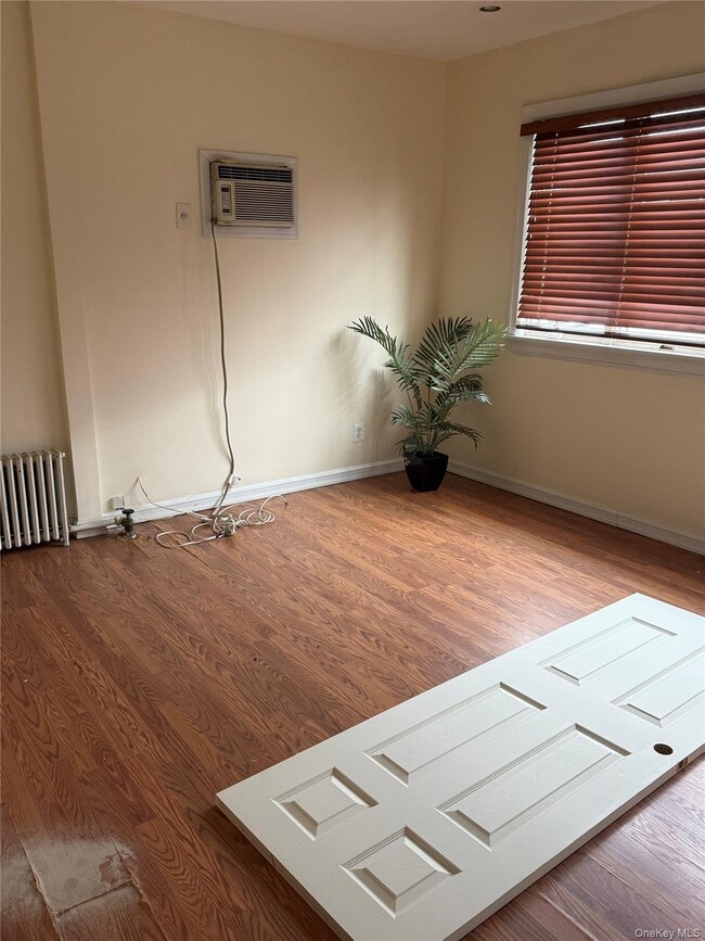 46-20-46190 190th St in Queens, NY - Building Photo - Building Photo