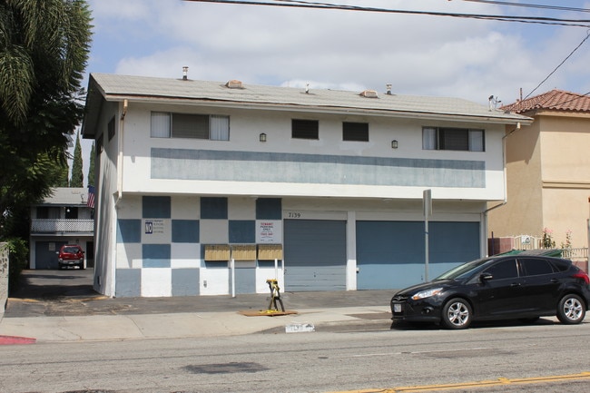 Del Rio Apartments