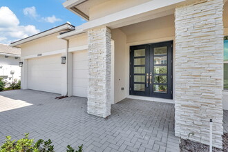 12108 Waterstone Cir in Palm Beach Gardens, FL - Building Photo - Building Photo