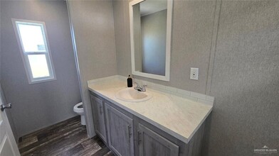 4900 N McColl Rd in McAllen, TX - Building Photo - Building Photo