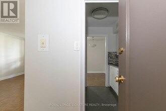 55 Isabella St in Toronto, ON - Building Photo - Building Photo