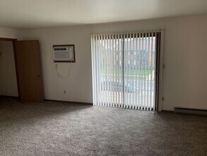 7918 60th Ave in Kenosha, WI - Building Photo - Building Photo