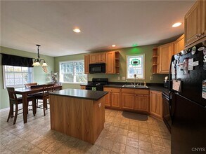 737 Sleepy Hollow Rd in Cortland, NY - Building Photo - Building Photo